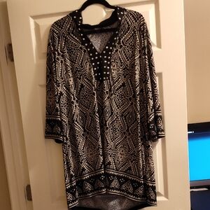 Forever 21 Black and Gray Patterned Top